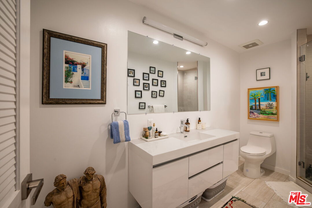 100 S Doheny Dr Unit: PH12