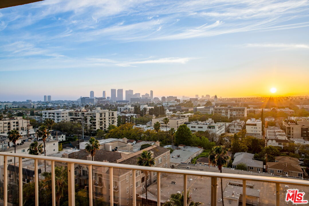 100 S Doheny Dr Unit: PH12