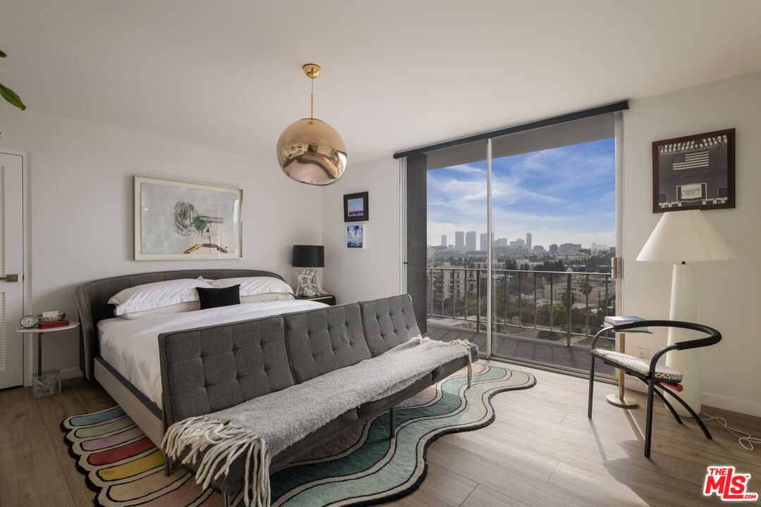 100 S Doheny Dr Unit: PH12