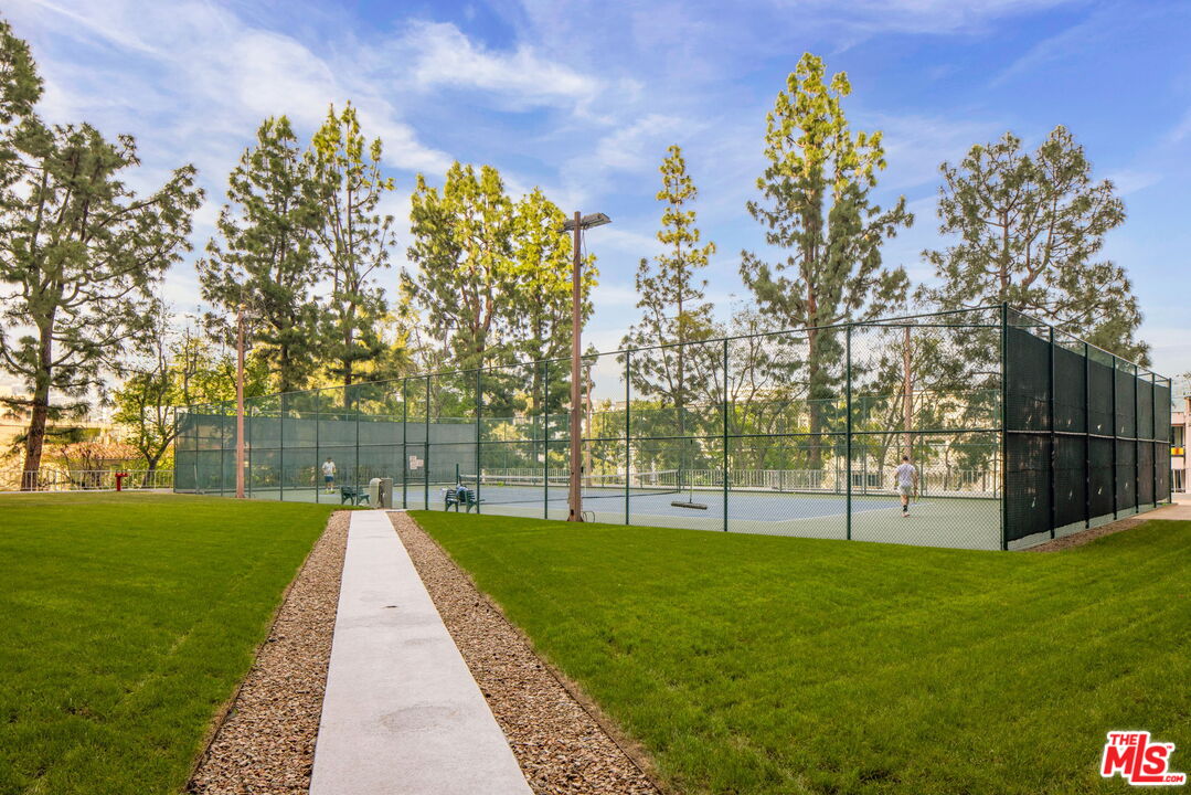 100 S Doheny Dr Unit: PH12