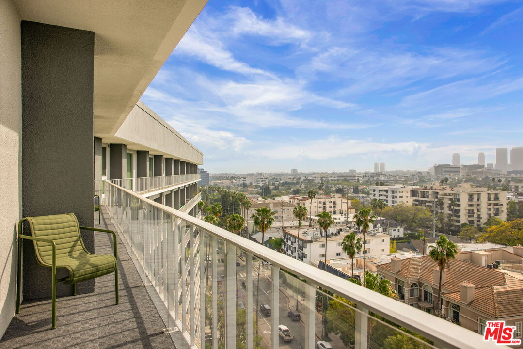 100 S Doheny Dr Unit: PH12