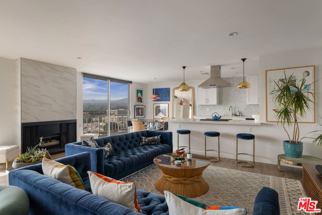 100 S Doheny Dr Unit: PH12