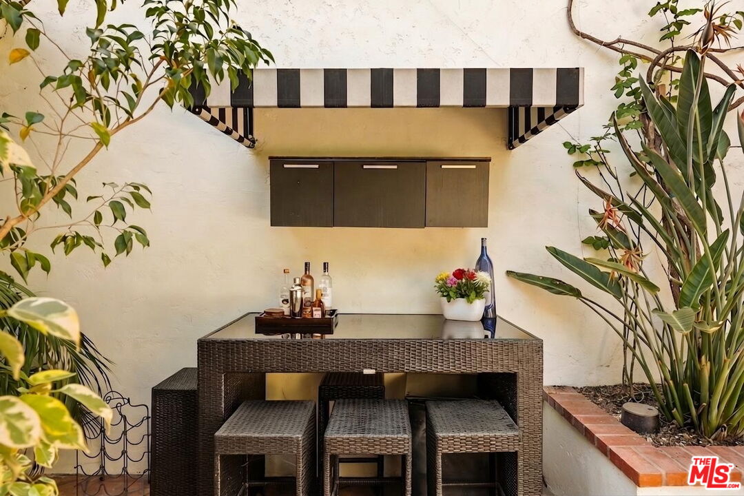 7003 La Presa Dr