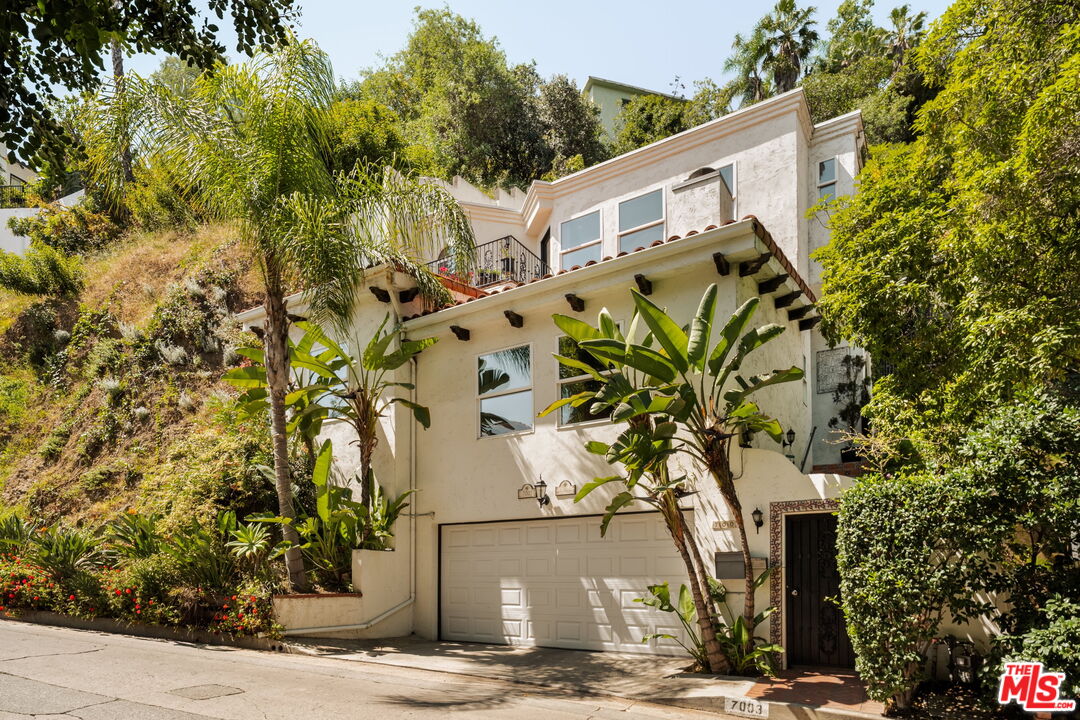 7003 La Presa Dr