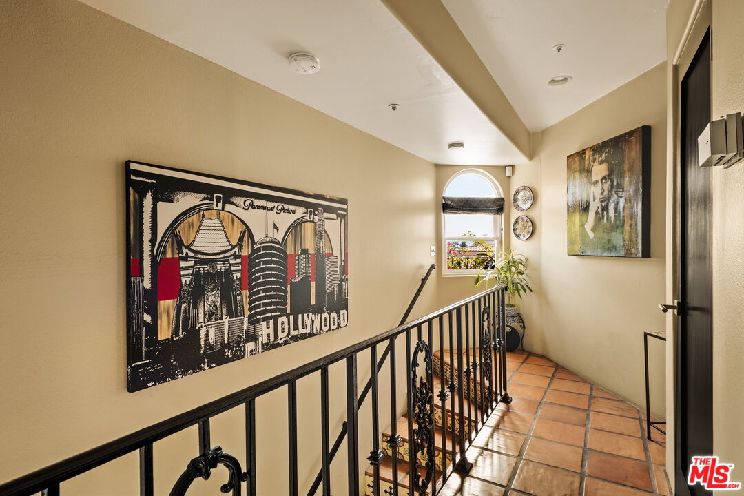 7003 La Presa Dr