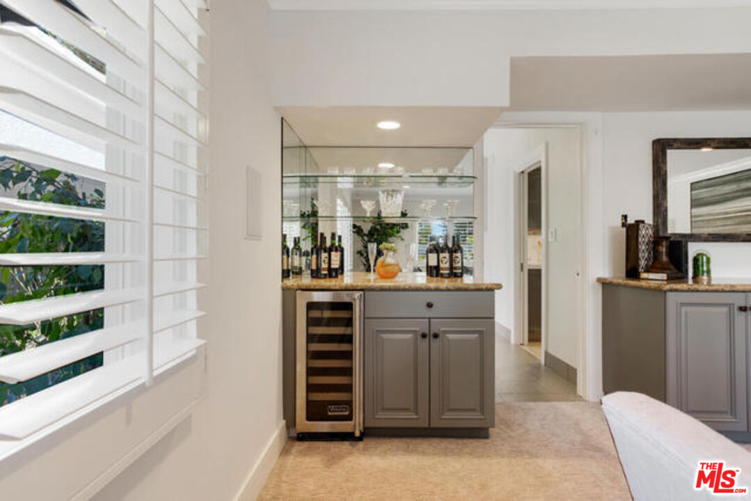 1068 Casiano Rd