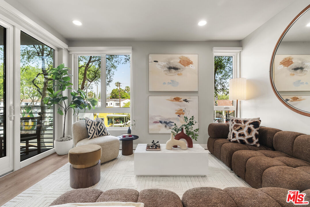 7428 Santa Monica Blvd Unit: 308