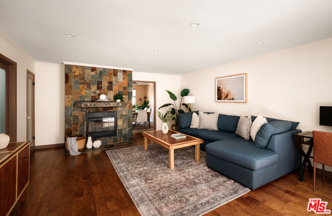 2248 S Bentley Ave Unit: 2