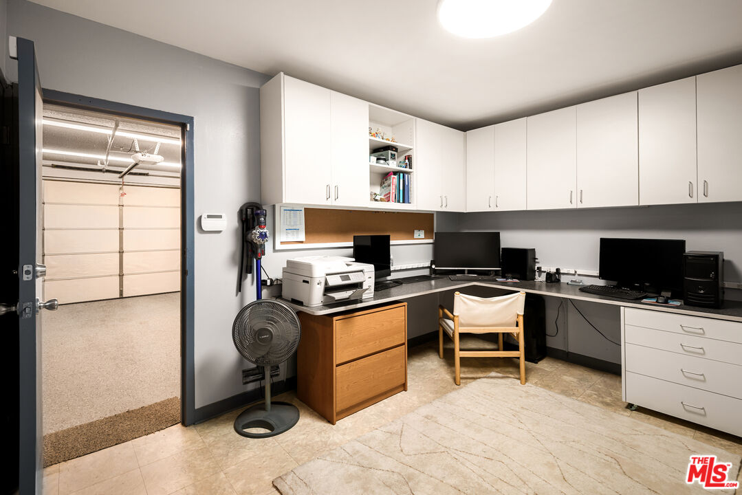 2248 S Bentley Ave Unit: 2