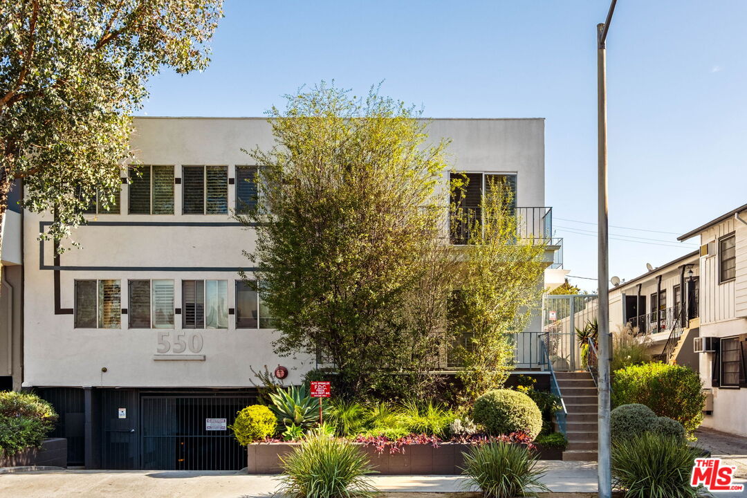 550 N Croft Ave Unit: 2