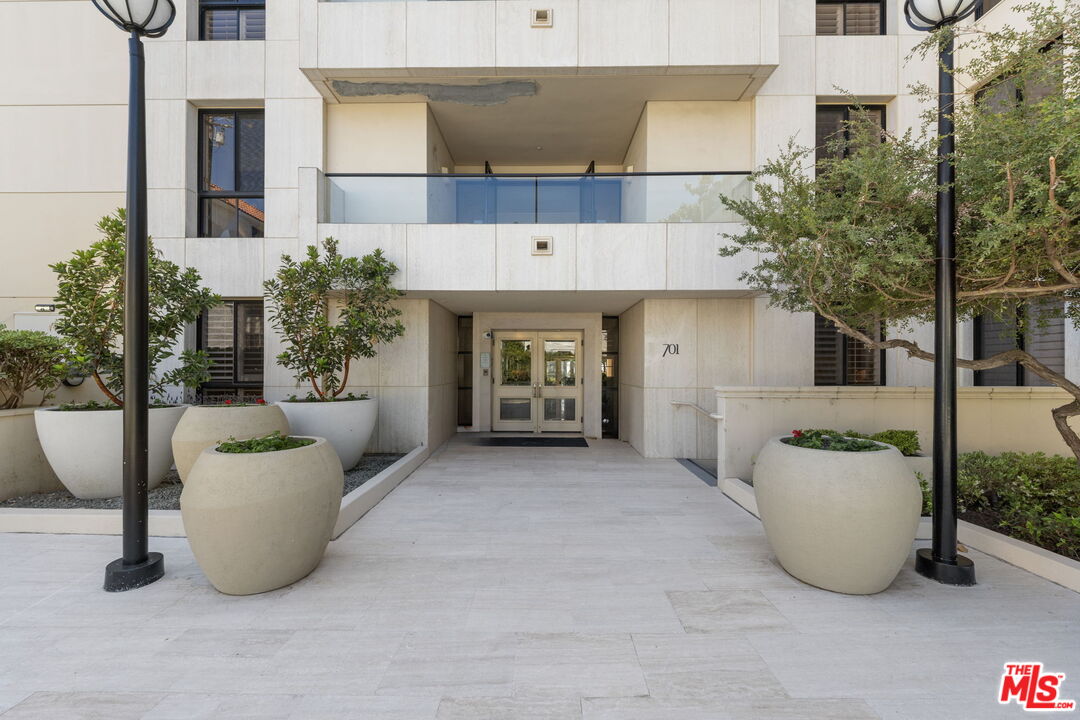 701 Ocean Ave Unit: 309