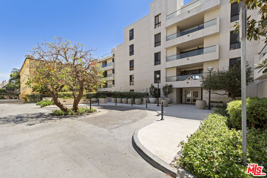 701 Ocean Ave Unit: 309