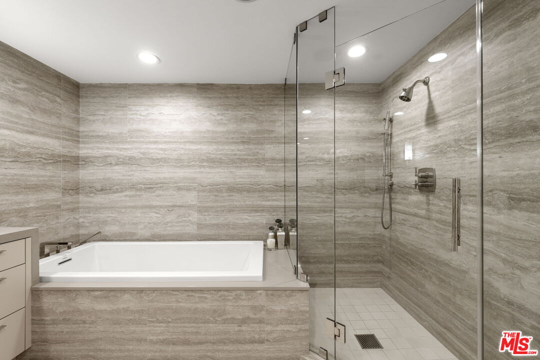 701 Ocean Ave Unit: 309