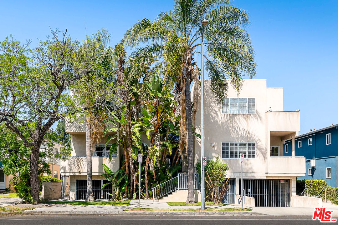 4915 Coldwater Canyon Ave Unit: 4