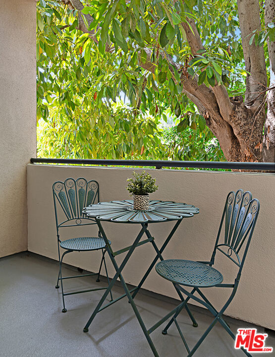 4915 Coldwater Canyon Ave Unit: 4