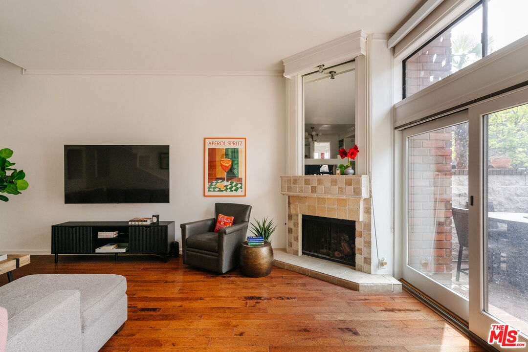 4608 Glencoe Ave Unit: 3