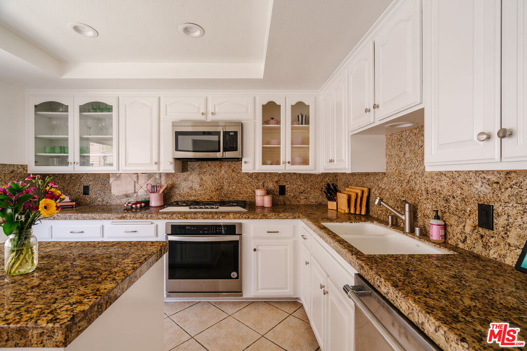 4608 Glencoe Ave Unit: 3