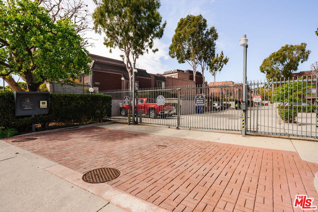 4608 Glencoe Ave Unit: 3