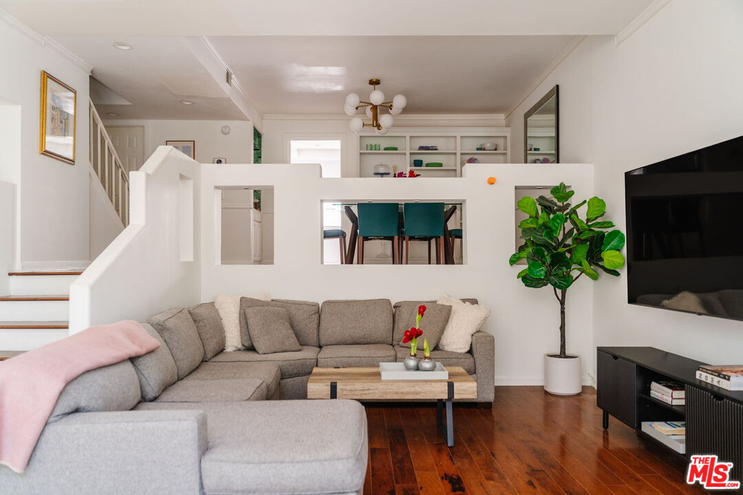4608 Glencoe Ave Unit: 3