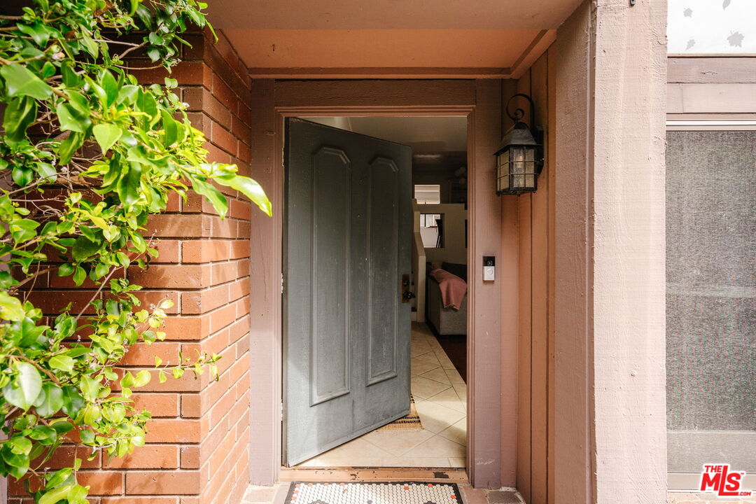 4608 Glencoe Ave Unit: 3