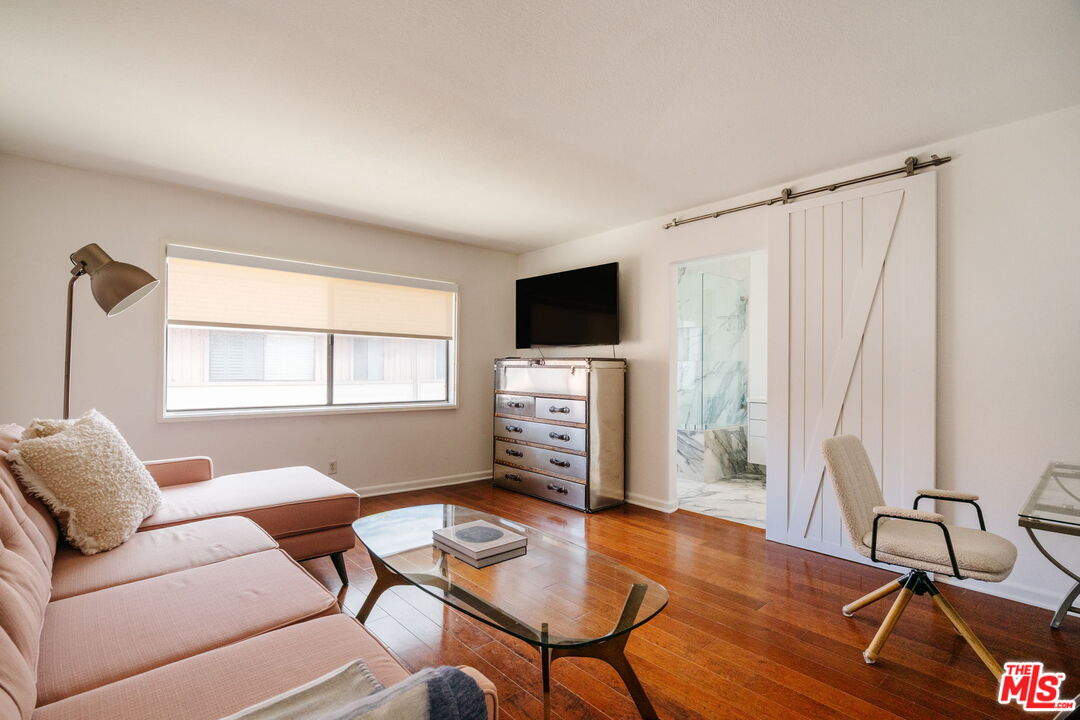 4608 Glencoe Ave Unit: 3