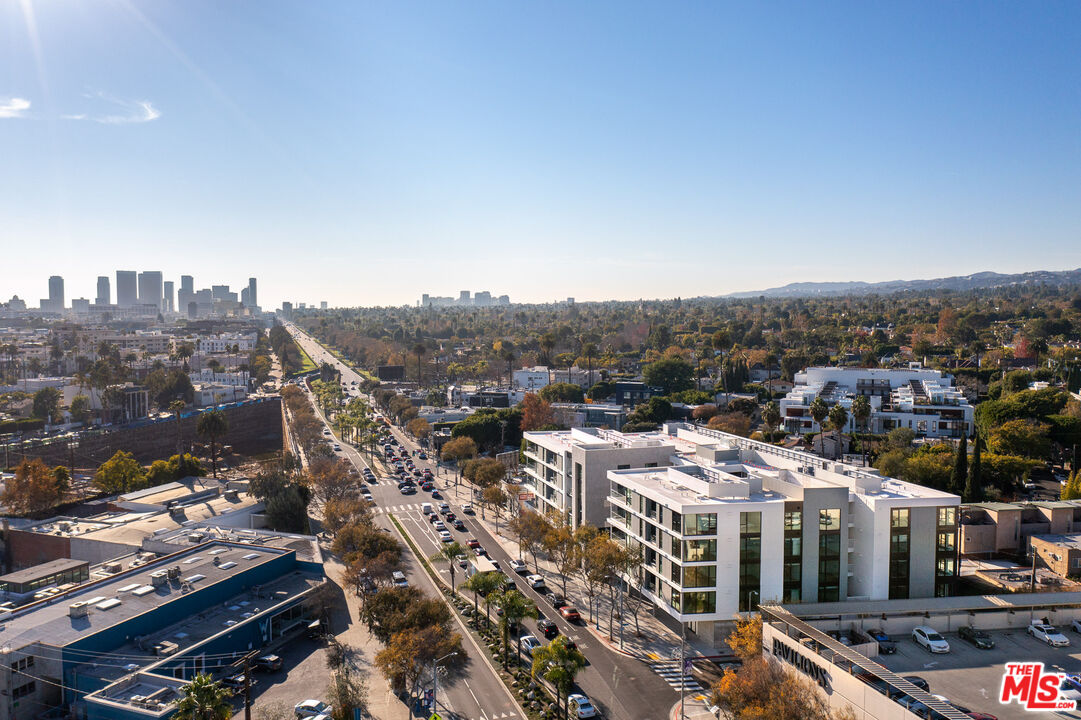 9001 Santa Monica Blvd Unit: 307