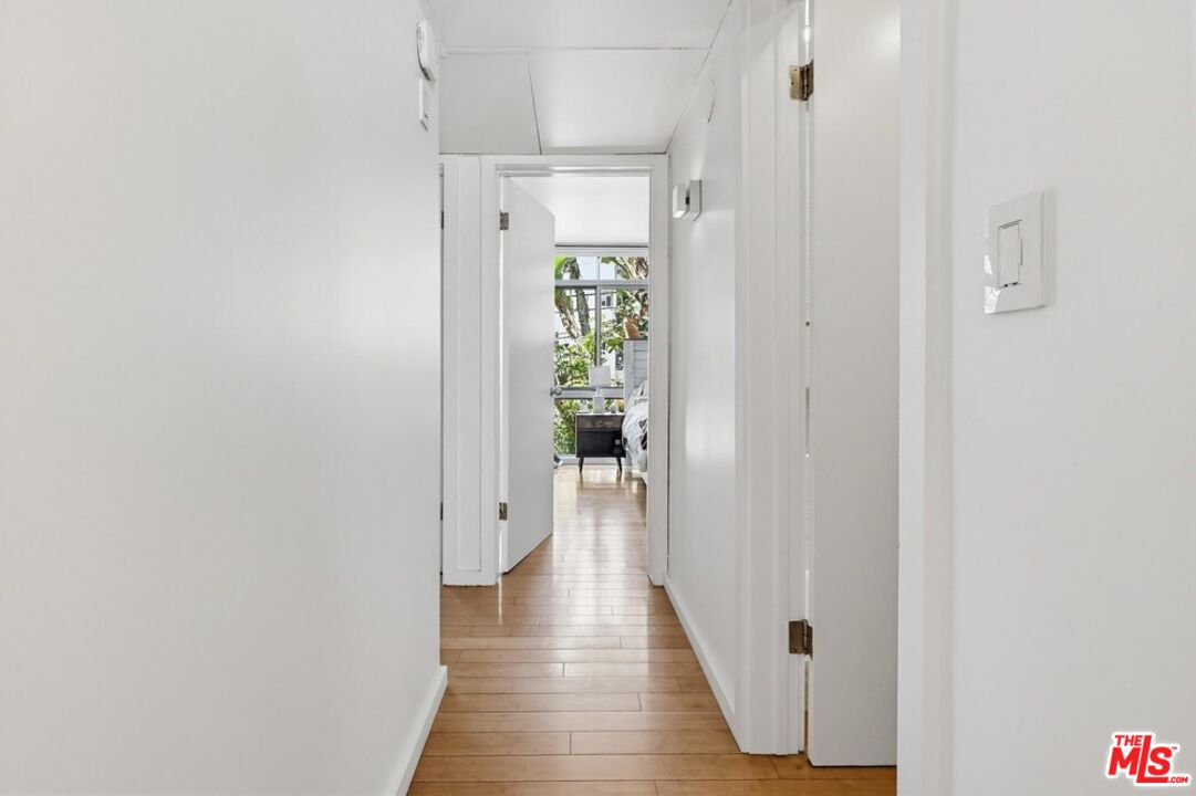 970 Palm Ave Unit: 101