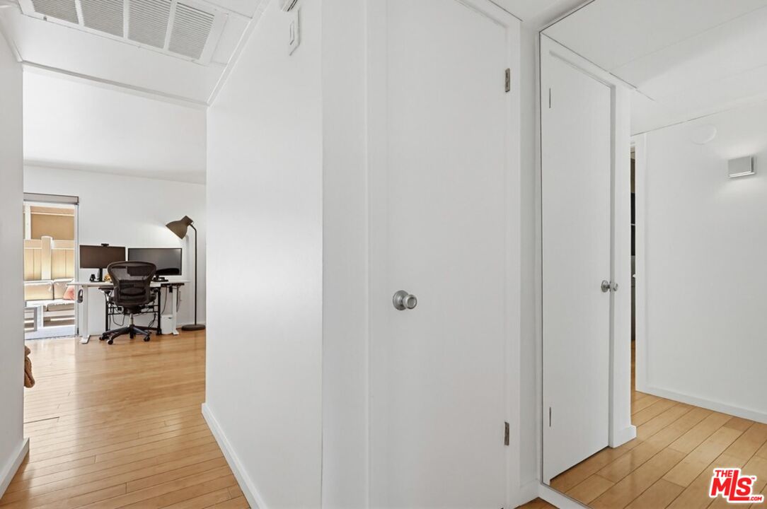 970 Palm Ave Unit: 101