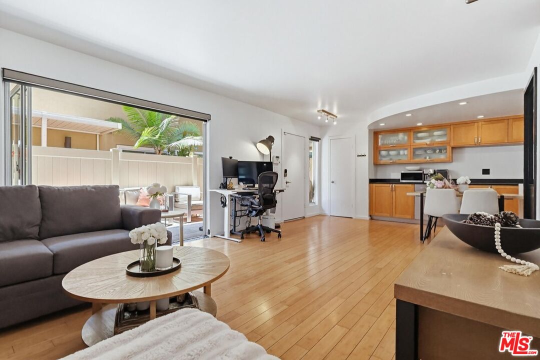 970 Palm Ave Unit: 101