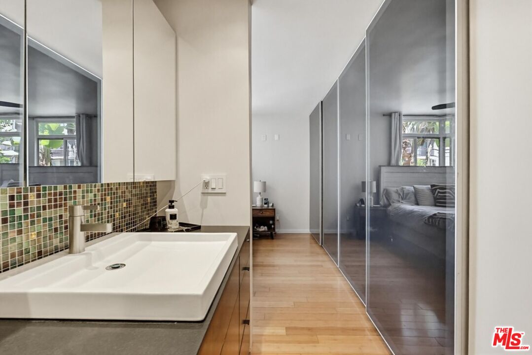 970 Palm Ave Unit: 101