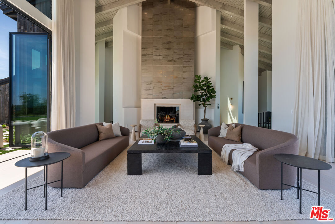 3121 Old Topanga Canyon Rd