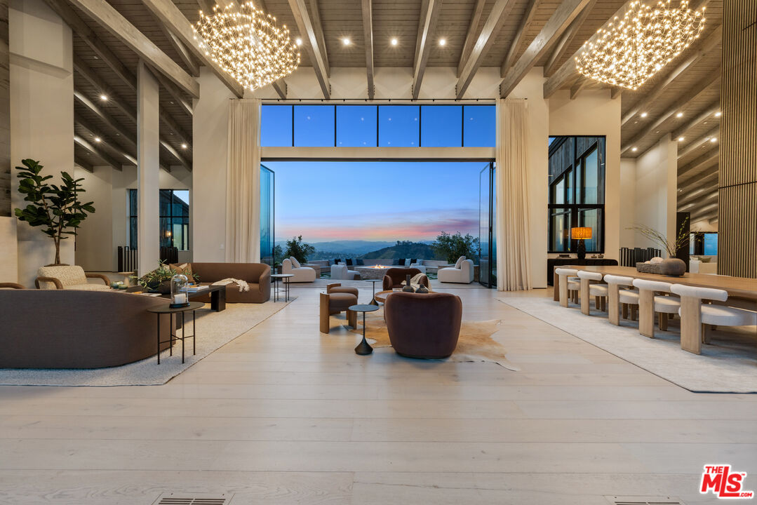 3121 Old Topanga Canyon Rd