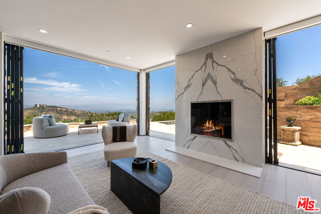 3121 Old Topanga Canyon Rd