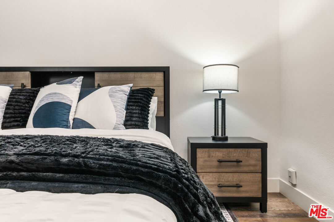 600 W 9th St Unit: 115