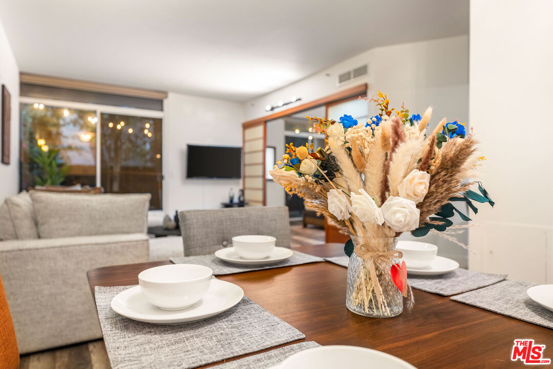600 W 9th St Unit: 115