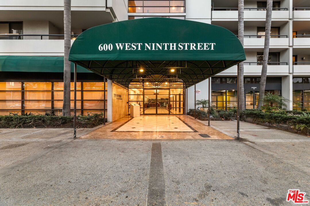 600 W 9th St Unit: 115