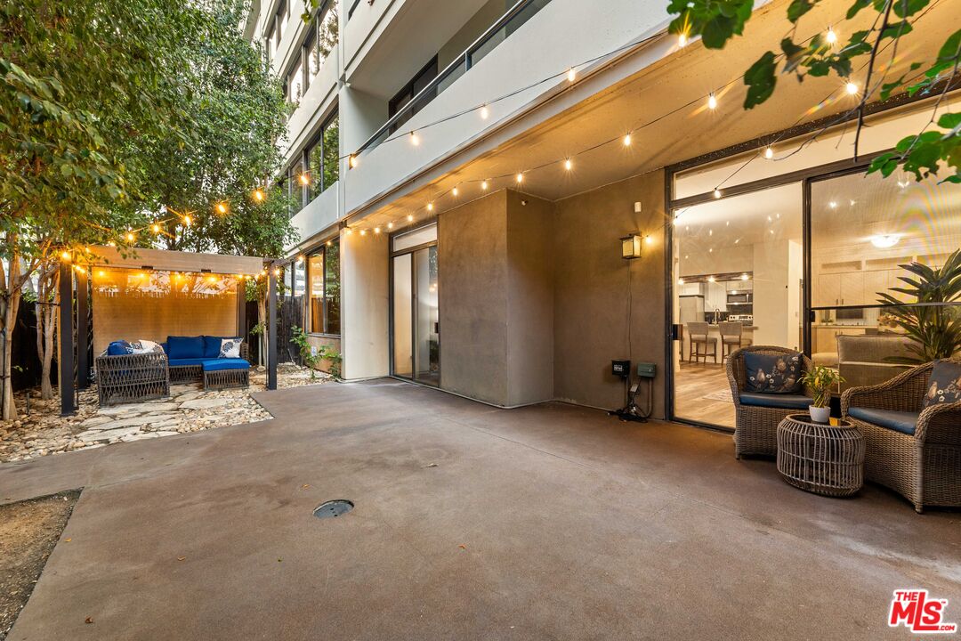 600 W 9th St Unit: 115