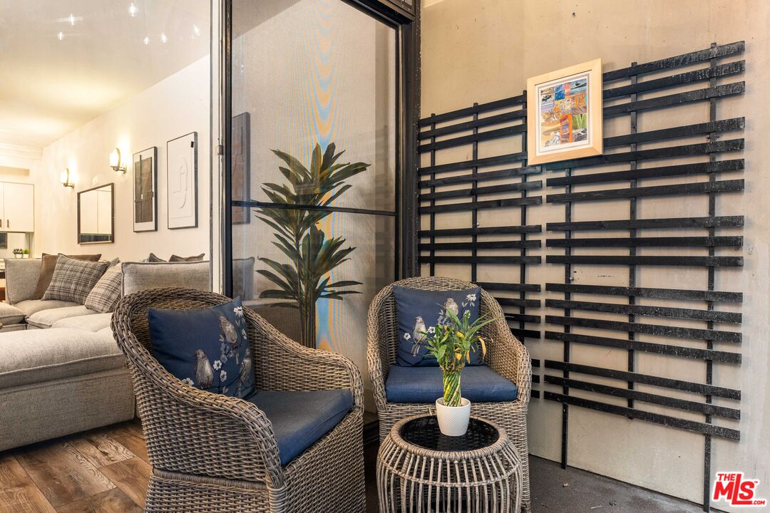 600 W 9th St Unit: 115