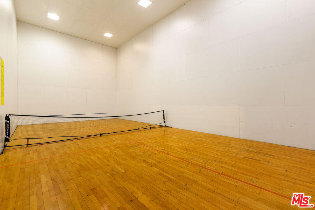 600 W 9th St Unit: 115