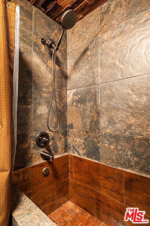 600 W 9th St Unit: 115
