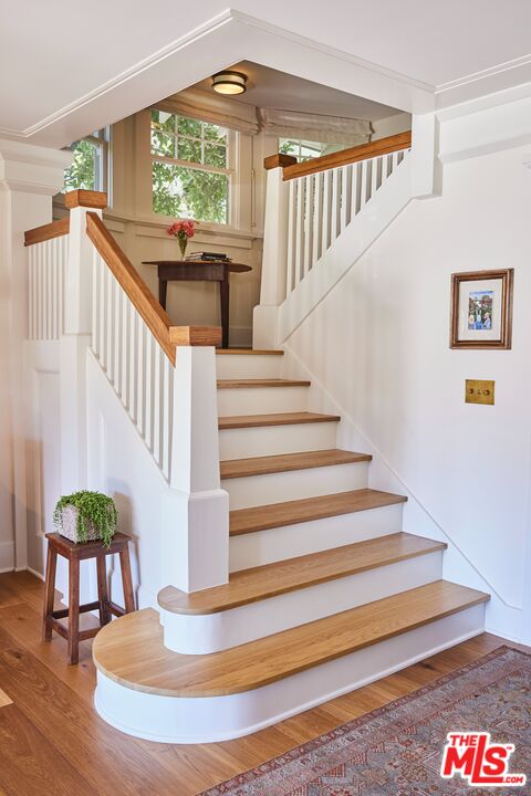 214 S Van Ness Ave