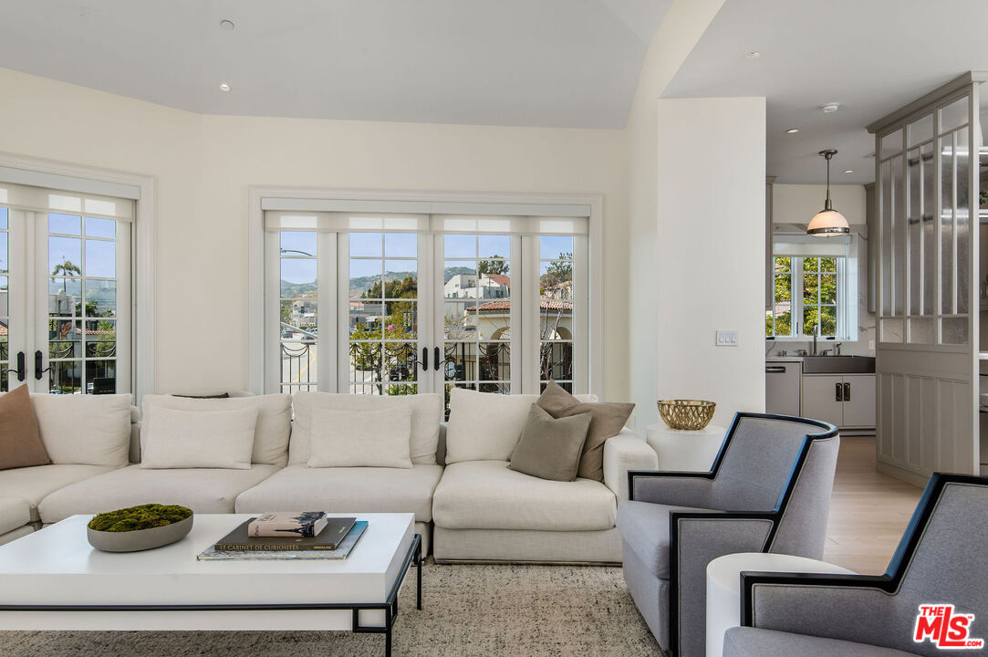 15225 Palisades Village Ln Unit: 206