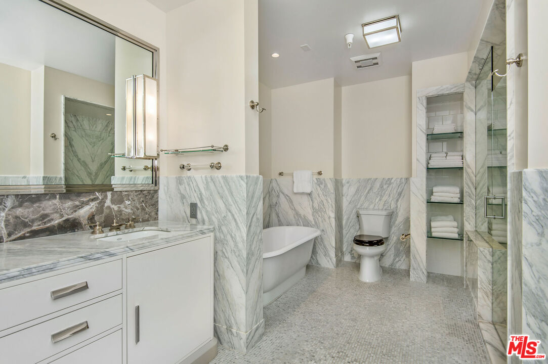 15225 Palisades Village Ln Unit: 206