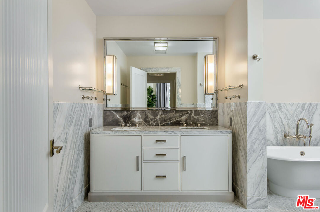 15225 Palisades Village Ln Unit: 206