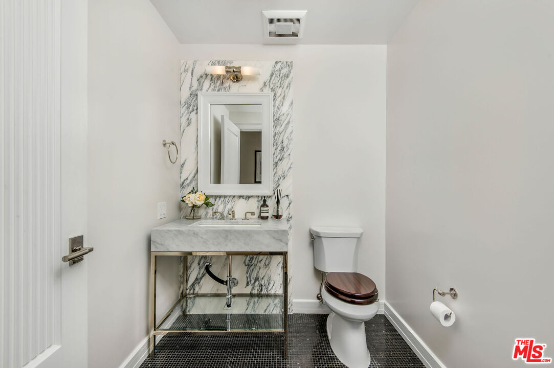 15225 Palisades Village Ln Unit: 206