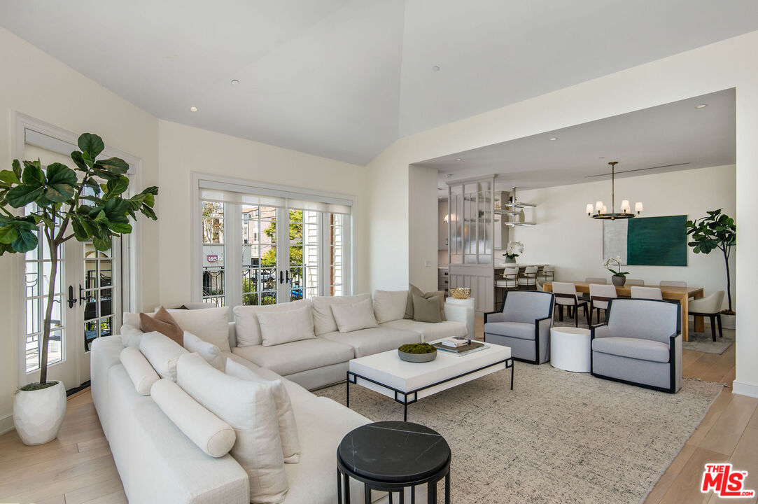 15225 Palisades Village Ln Unit: 206