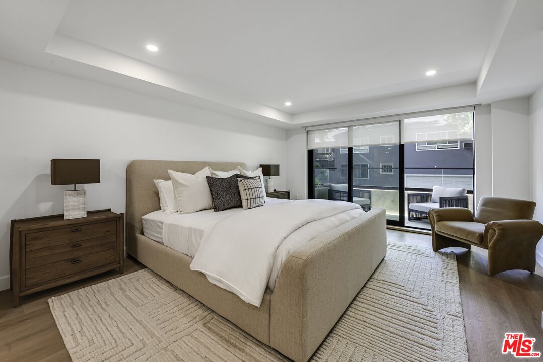 333 N Palm Dr Unit: 310