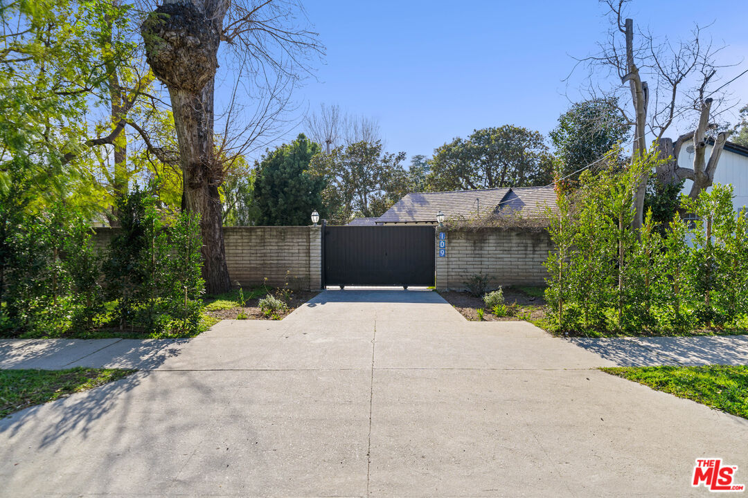 109 Homewood Rd
