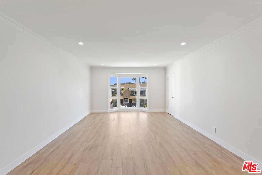 1250 Crescent Heights Unit: 2