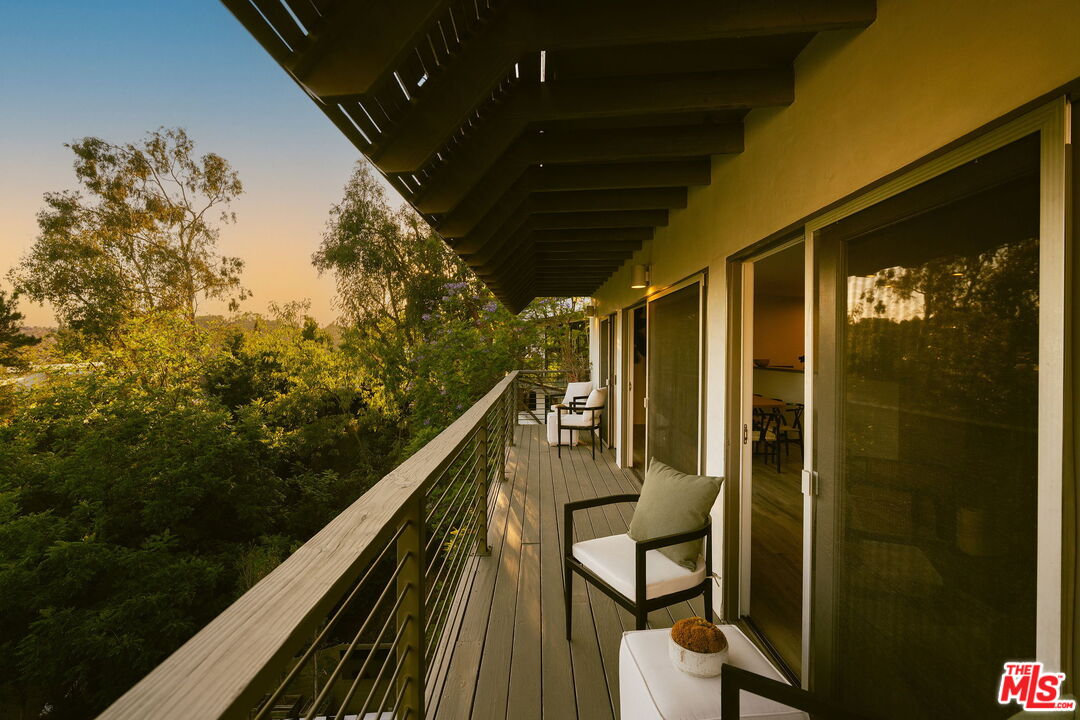 2753 La Cuesta Dr